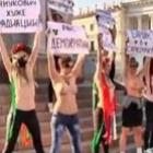 Mulheres de topless protestam contra usinas nucleares na Ucrania 