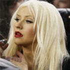 Christina Aguilera erra a letra do hino dos EUA no Super Bowl