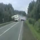 Acidente gravíssimo com caminhão é registrado na Rússia