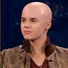 Em programa de TV Justin Bieber aparece careca 