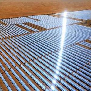 Inaugurada a maior Usina Solar do mundo que fica nos Emirados Arabes