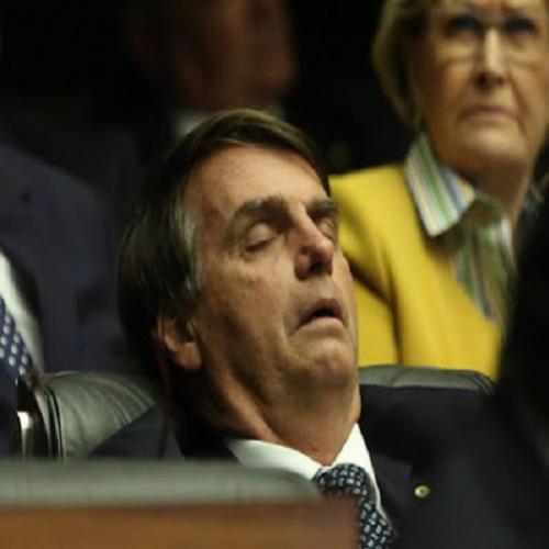 10 privilégios absurdos dos políticos brasileiros