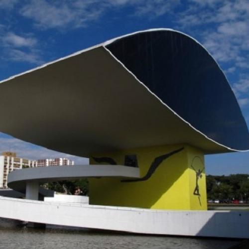 Museu Oscar Niemeyer é um tributo ao arquiteto