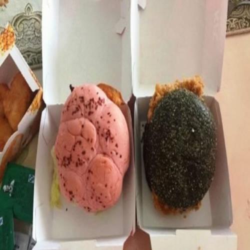 KFC lança sanduíche nas cores rosa e preta