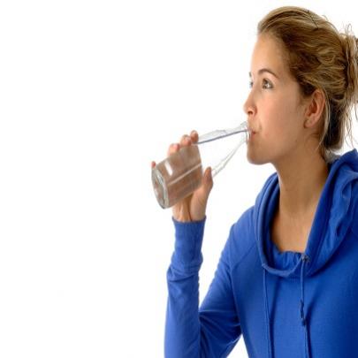 Qual a importância de beber água