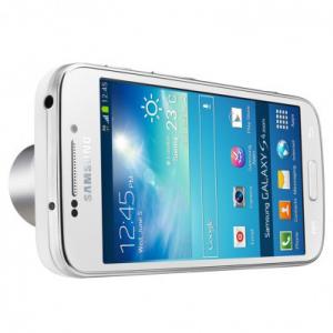 Galaxy S4 Zoom é anunciado, um híbrido entre smartphone e câmera