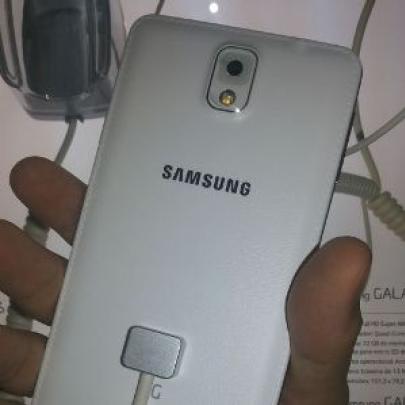 Samsung terá celular com carregamento sem fio em 2014