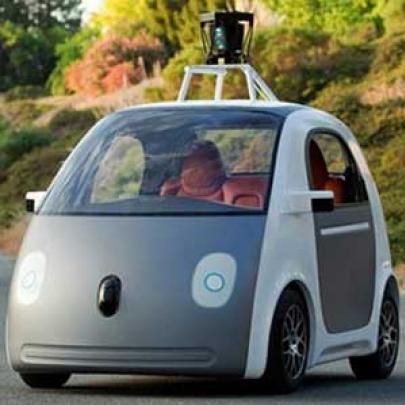 Google vai virar montadora e fabricar carro que dirige sozinho
