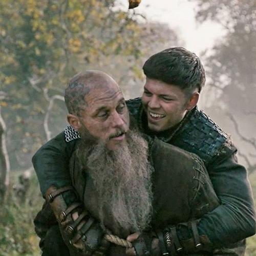 “Eu odeio me assistir na série”, diz ator de ‘Vikings’ em entrevista