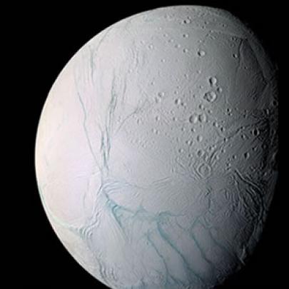 Oceano confirmado em lua de Saturno