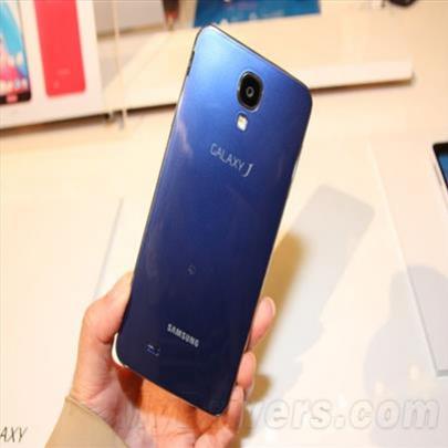 Conheça o 1º smartphone metálico da Samsung, o Galaxy J!