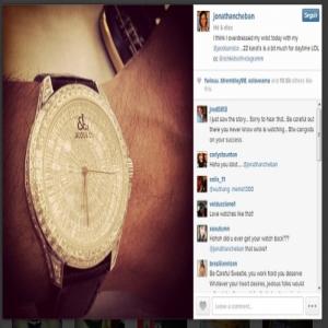 Jovem posta foto de relógio  de R$ 1 milhão e é roubado