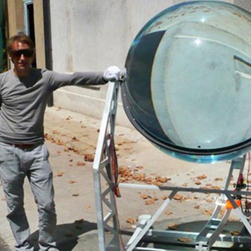 Tecnologia para captam energia solar e lunar com bolas gigantes
