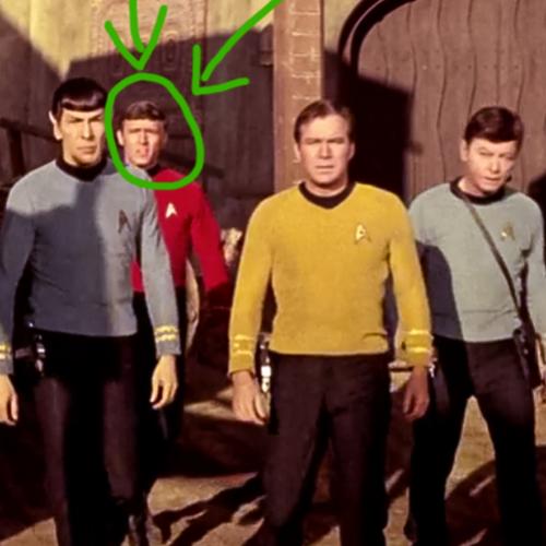 Como Toda a Humanidade é o Cara de Camisa Vermelha do Star Trek