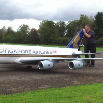 Aeromodelo gigante do maior avião comercial do mundo