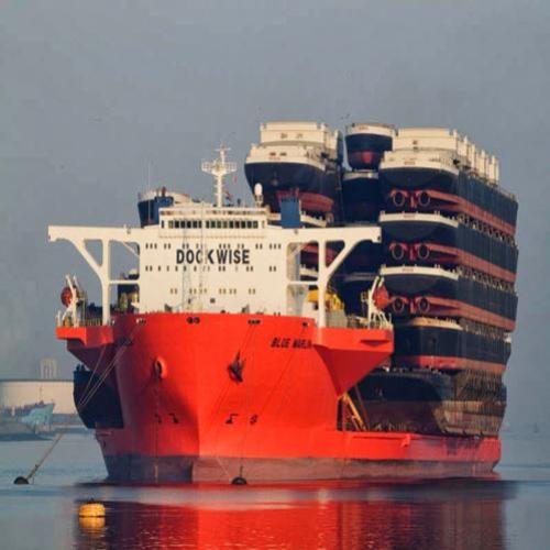 Os impressionantes navios que transportam outros navios