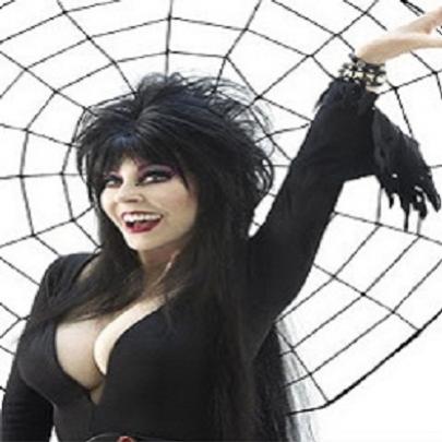 Confira como está a atriz que fez Elvira