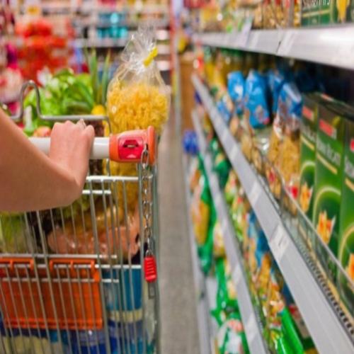 Primeiro supermercado que só vende comida “vencida” é inaugurado   