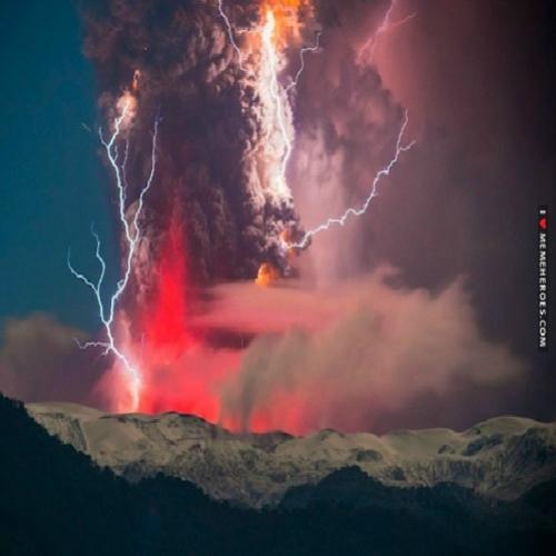 10 fotos de vulcões soltando raios