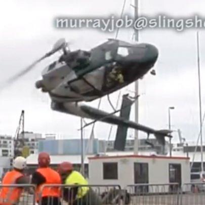 Um acidente espetacular de helicóptero que por sorte ninguém se feriu 
