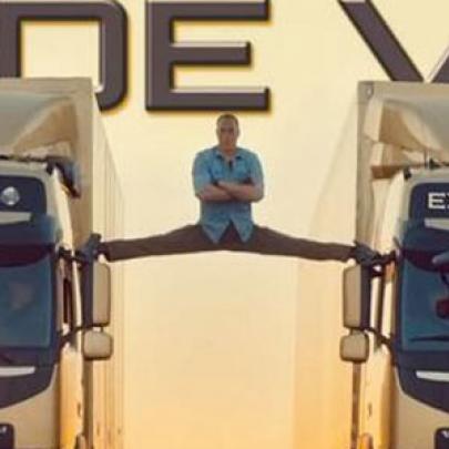 Van Damme abre espacate em comercial de caminhões e se torna viral