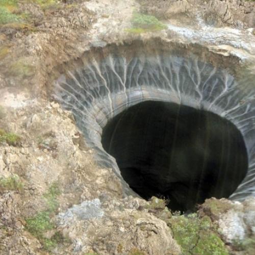 Teorias sobre o gigantesco e assustador buraco na Sibéria