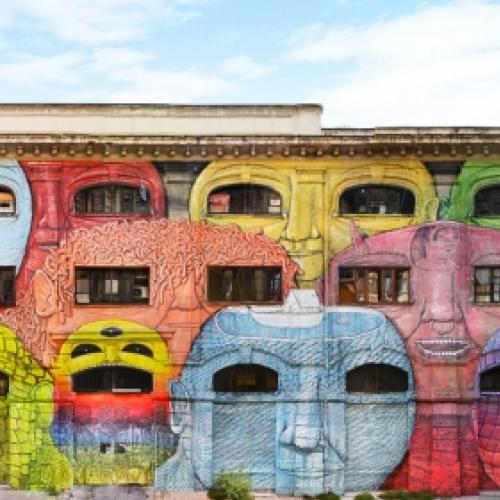 O artista de rua BLU e seus coloridos grafites