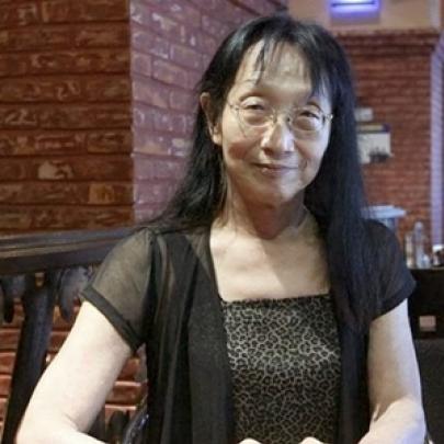 Octogenário chinês sai do armário e inicia vida como mulher