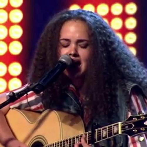 Garota de 14 anos emociona jurados no The X Factor da Austrália
