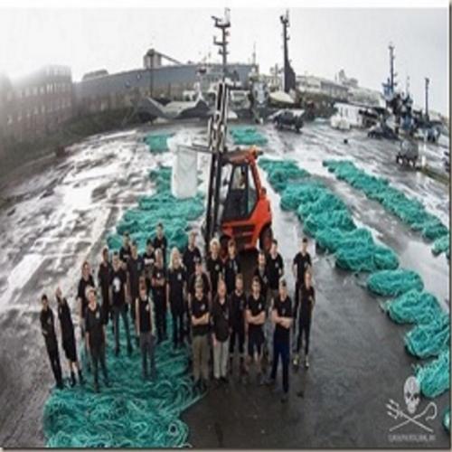 Tênis criado com lixo reciclado do mar