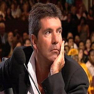 Simon Cowell revela que Britney Spears pode realizar performance 