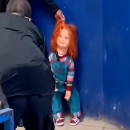 Boneco Chucky é preso por “ameaçar” pessoas com uma faca no México