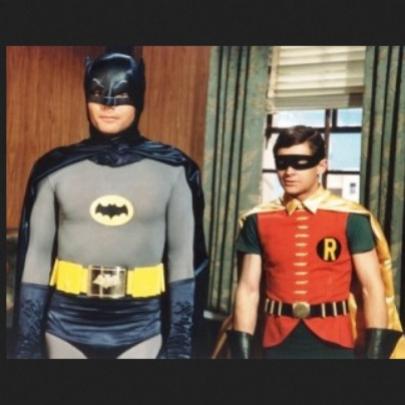 Batman e Robin na cena de ação mais bizarra de todas
