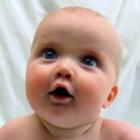 Porque os bebês nascem com olhos azuis, que depois mudam de cor?