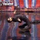  Homem arrasa no Britain’s Got Talent com dança inspirada no filme Matrix.