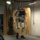 Robô americano faz ginástica, caminhadas e até agachamento