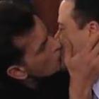 O beijo do Charlie Sheen