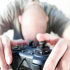 Homem viciado em videogame morre após jogar 12 horas sem parar