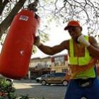 Tricampeão brasileiro de boxe trabalha de flanelinha em São Paulo