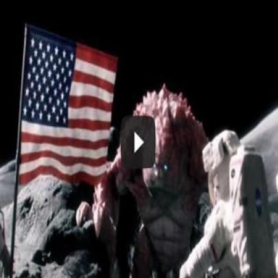 Astronautas são aniquilados por monstro ao chegar na lua