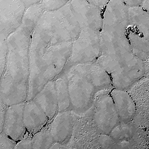 Características estranhas na superfície de Plutão