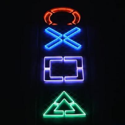 PS4 - Para marcar o lançamento em Londres, Sony marca os símbolos do d