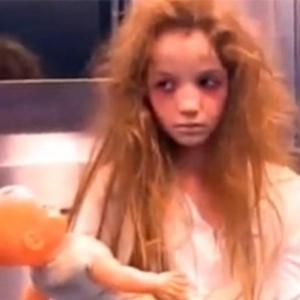Pegadinha da menina fantasma no elevador na Rússia
