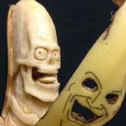 Esculturas incríveis feitas em bananas pelo japonês Keisuke Yamada