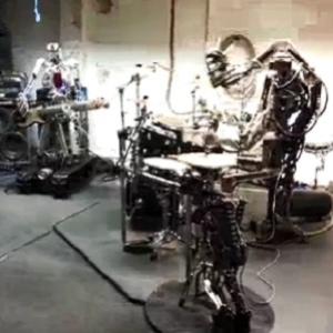 Uma incrível banda de robôs; clique e veja