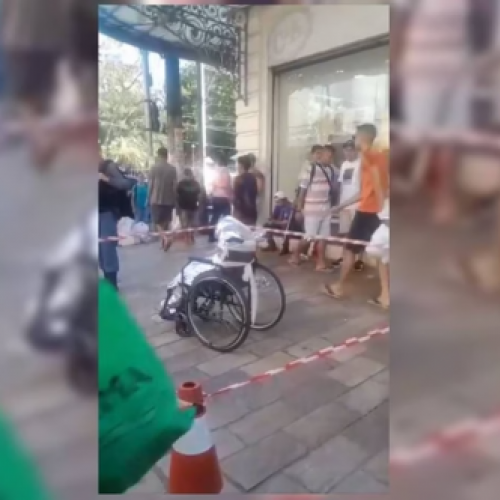 Neto é preso por andar com avô morto em cadeira de rodas em Manaus