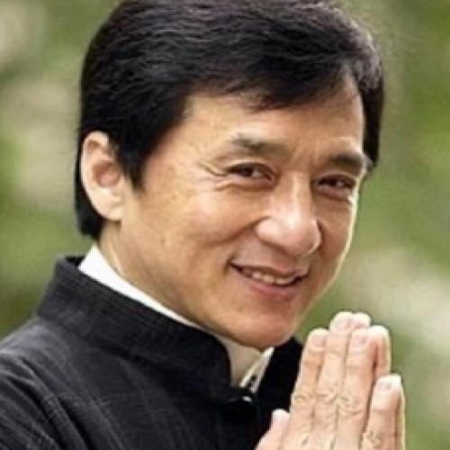 Como está o ator Jackie Chan em 2023?