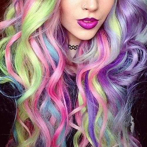10 cabelos coloridos para você se inspirar