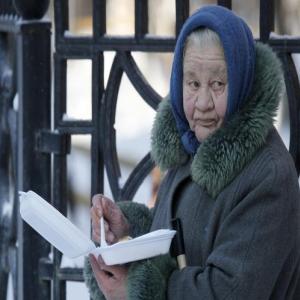 Velhinha Russa de 72 anos cheia de energia