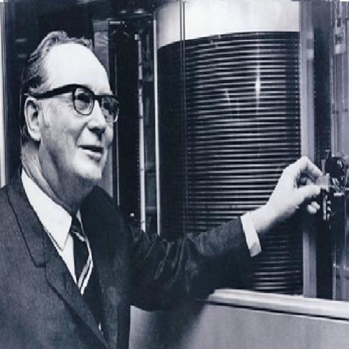 Reynold B. Johnson: O inventor do disco rígido (HD)
